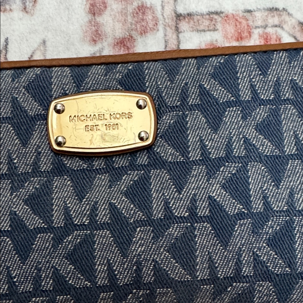 Michael Kors Blue and Tan Logo Wallet - Picture 9 of 14